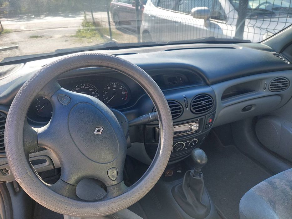 Рено Меган продавам