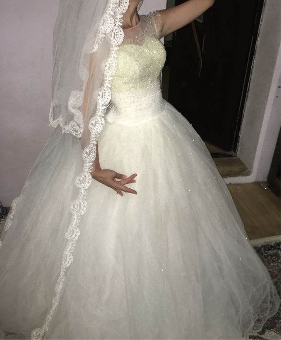 Срочно продам свадебное платье