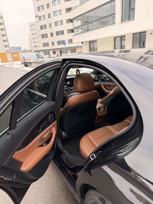 Mercedes - Benz E220d AMG panoramic