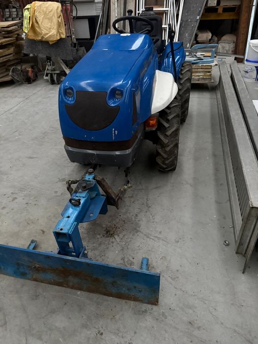 Tractor Gulliver  HST416