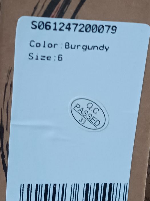 Предлагам дамска Бална рокля нова