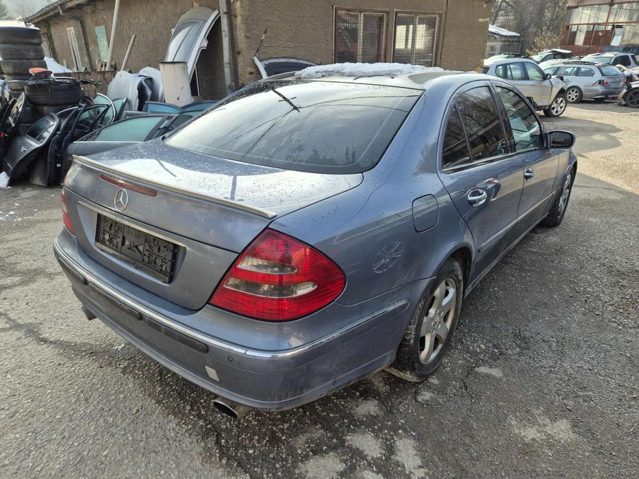 Mercedes W211 E270CDI 177кс Elegance седан автоматик НА ЧАСТИ!