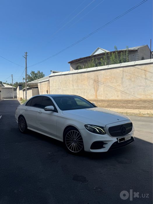Mercedes Benz W213 E200