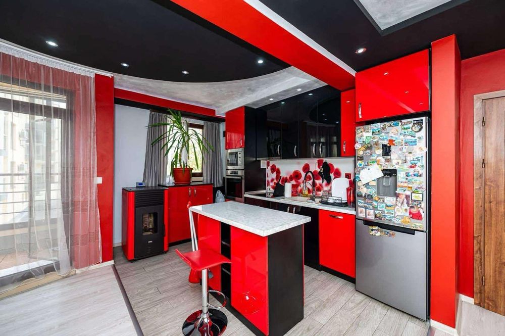 Дава се под наем Тристаен апартамент в Пловдив, Остромила - 100 кв.м за 648.21 € - Снимка #1