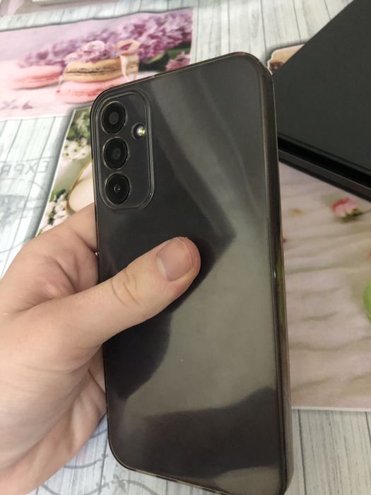 Telefon sotiladi a15