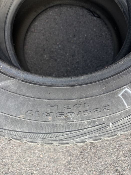 Шины всесезонные , б/у 225/65 R17