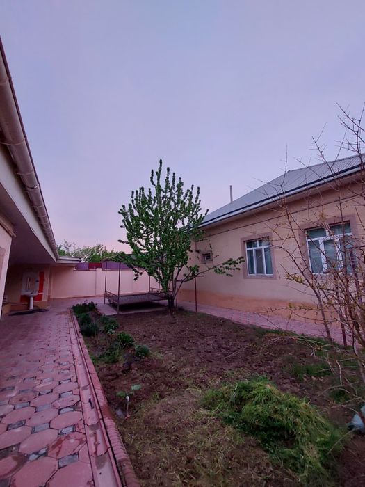 Үй Сарыағаш қаласында орталықта