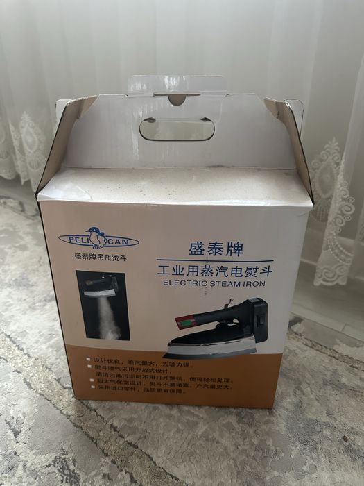 Утюг Pelican Strem