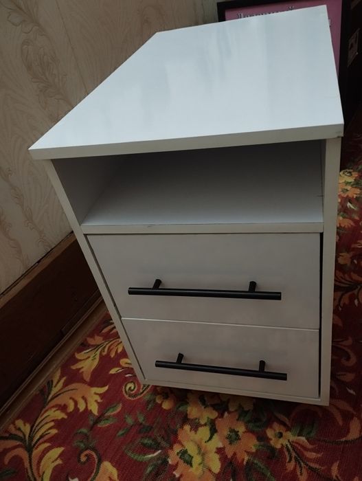 Тумбочка таза помощник