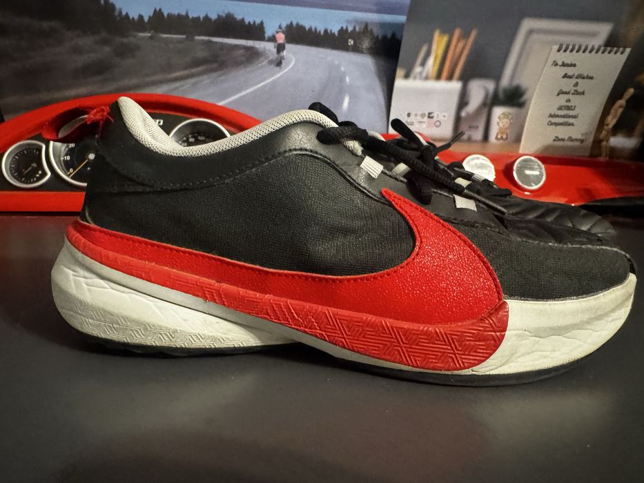Кроссовки детские nike