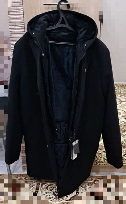 Продается новое мужское пальто