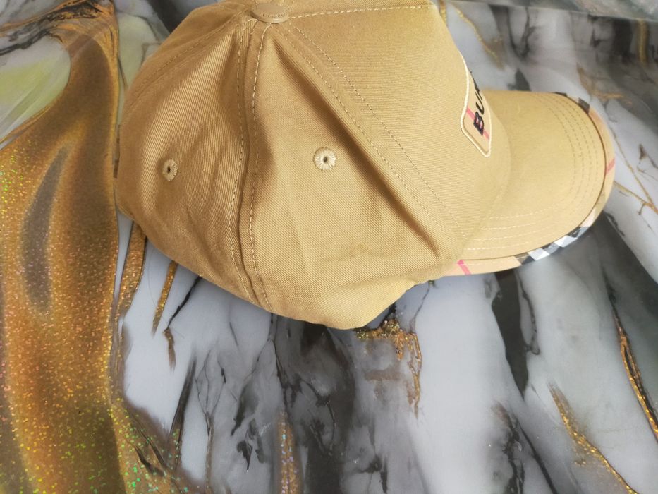 Бейсболка Burberry