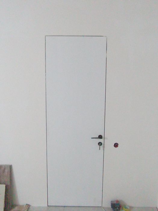 Продаётся котёл комплекте всё есть и также продаётся двери скрытые