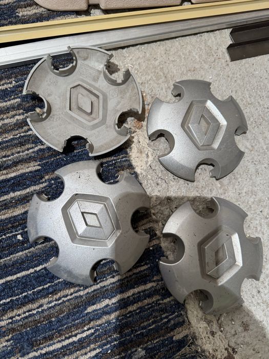 Колпаки на колеса Рено Дастер