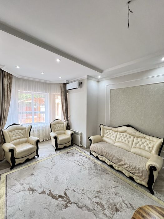 Продам находится на революции
