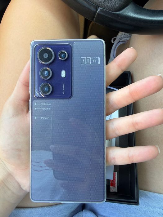 Vand telefon pentru piese