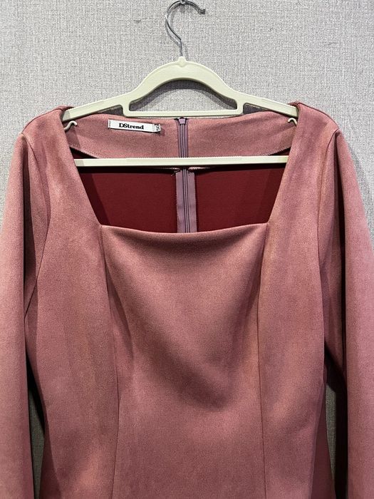 Женское платье под велюр