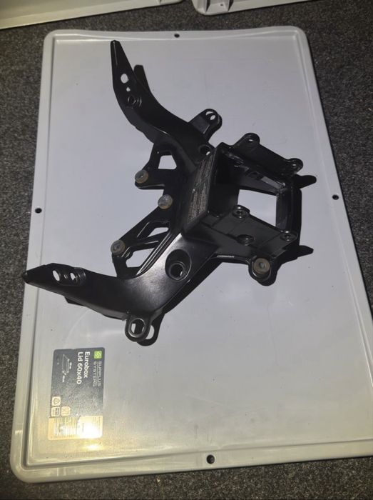 BMW S1000RR K46  Оригинална рогатка