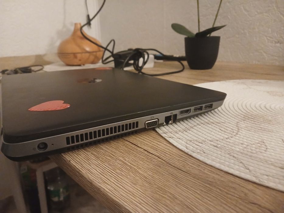 Laptop Hp i5 pachet complet