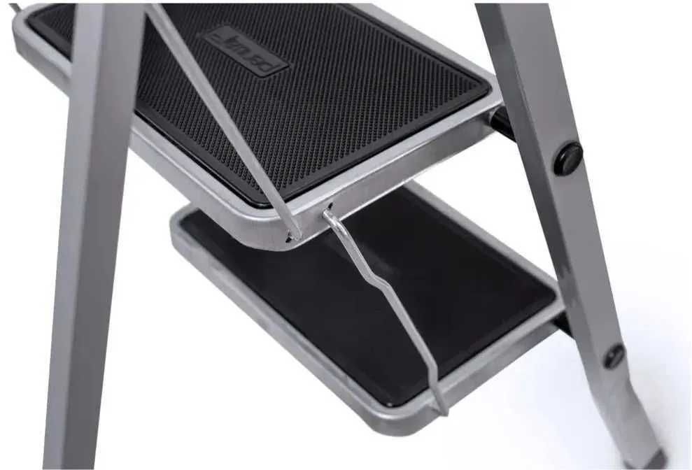 Стремянка Perilla CLASS PLUS Турецкая из России