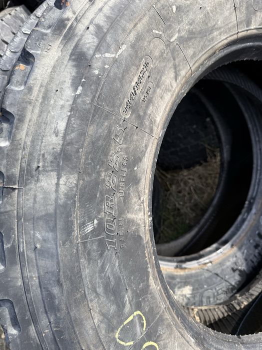 10r22,5 uniroial tractiune