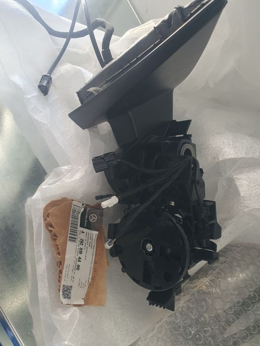 Mercedes  GLE Coupe (C292) оригинално огледало Ново