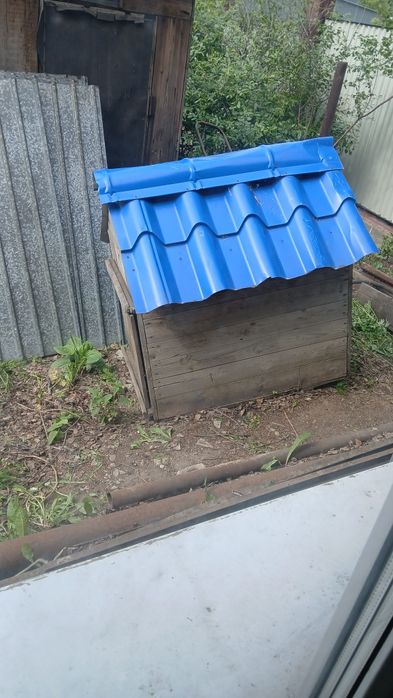 Продам будку большую