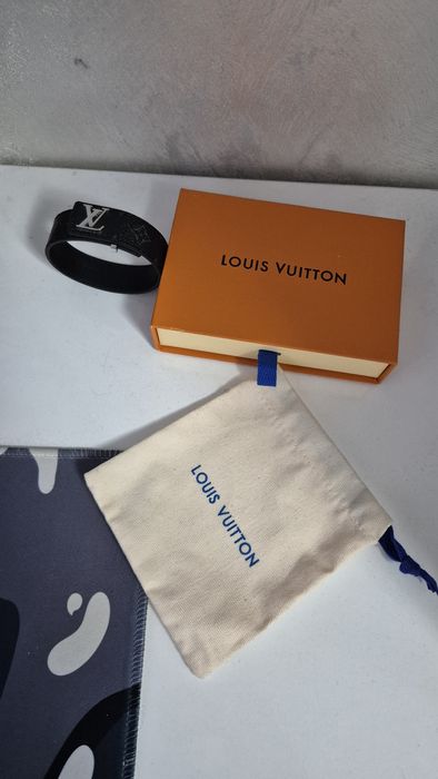 Гривна Louis Vuitton