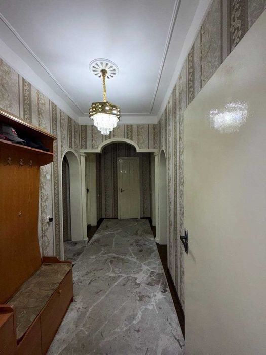 Продаётся 4-комнатная квартира в Банковском доме, Чиланзар-5
