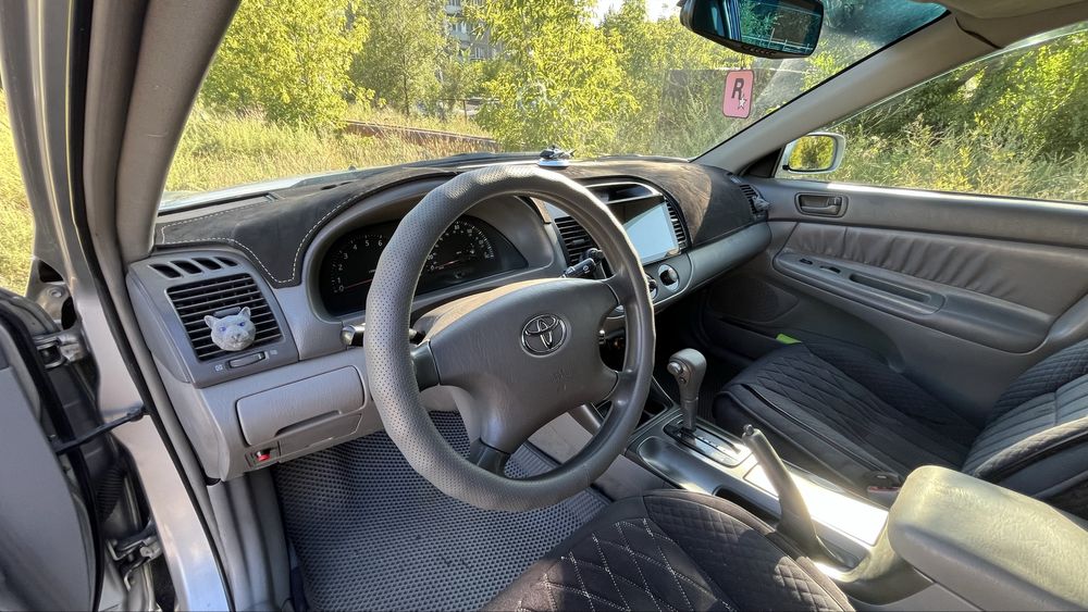 Продаю камри 30 американец