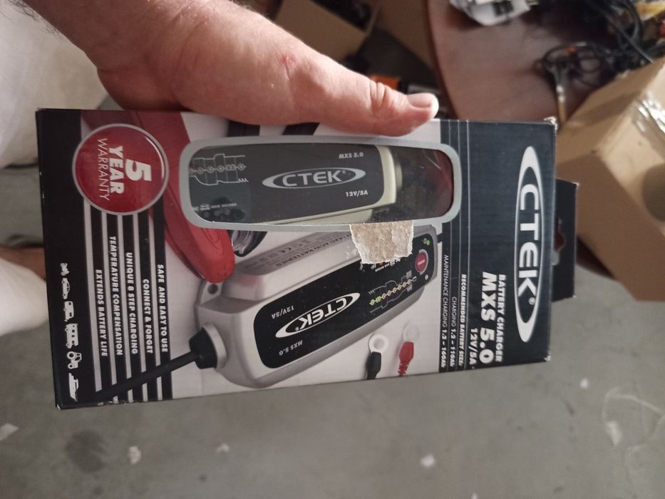 Redresor auto CTEK mxs 5.0 cu cutie