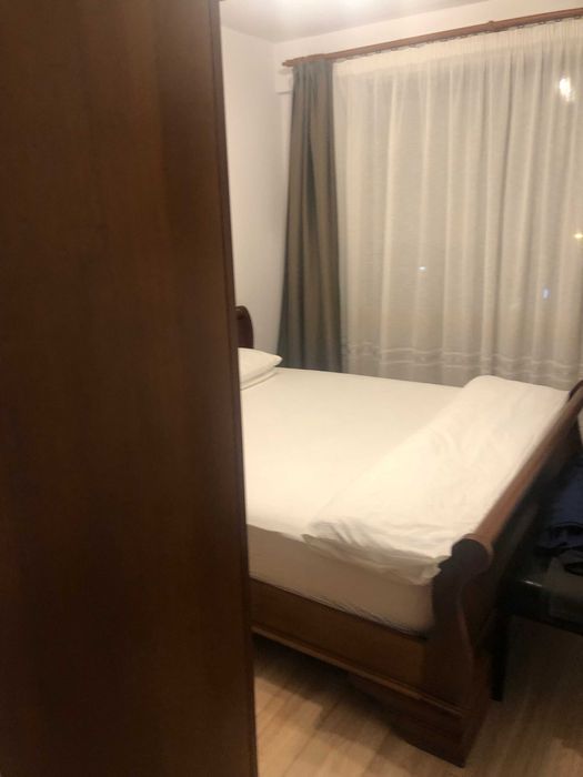 Apartament 2 camere (nou, mobilat) + 2 locuri de parcare (optional)