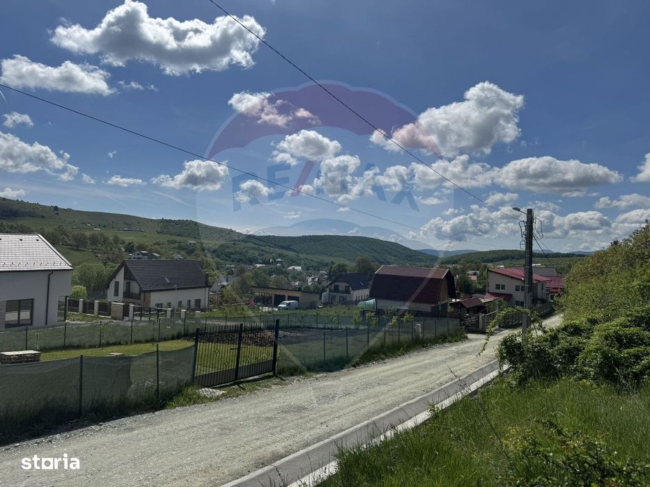 Teren intravilan 2307 mp în Salicea, zona premium, aproape de Cluj