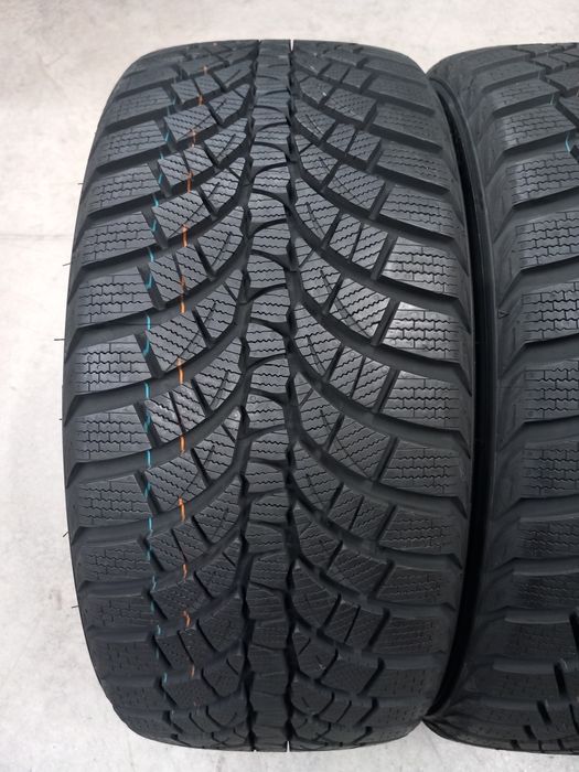 245/40/18 97W 4бр.KUMHO WINTERCRAFT WP71-XL- RIM PROTECTOR extra load