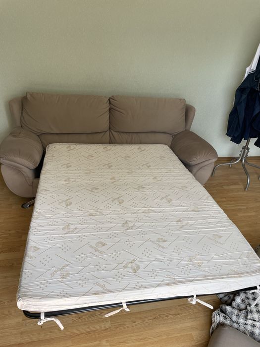 Диван тройка.