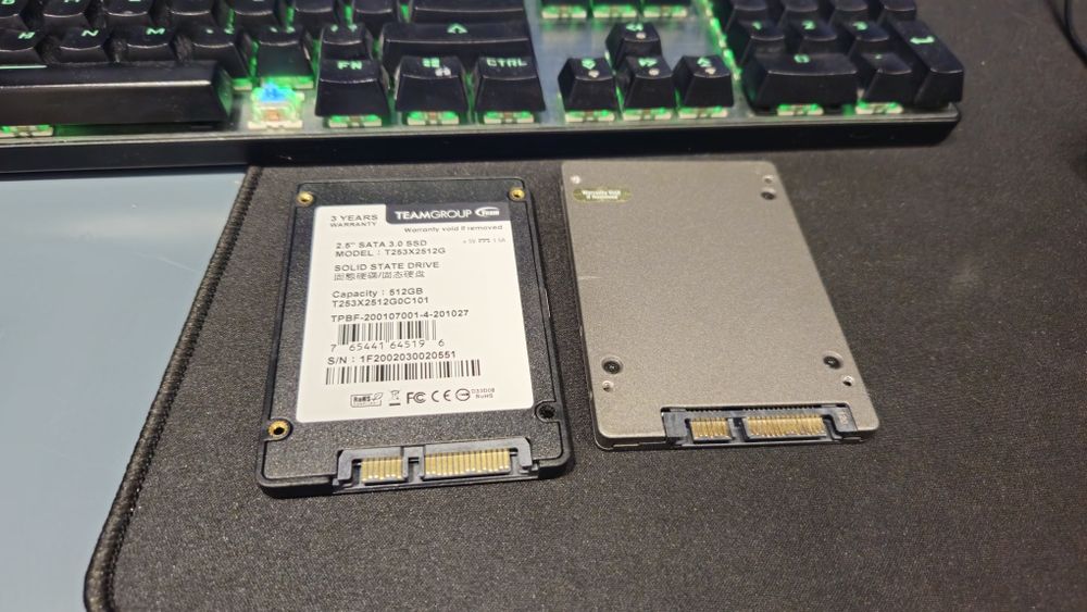 Продам 2 SSD sata