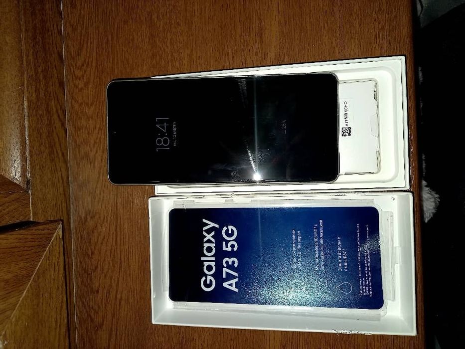Samsung A73 5G. 128/6