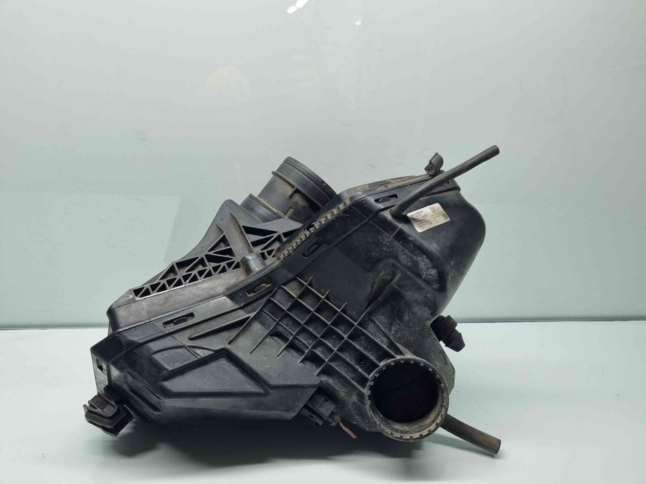 Carcasa filtru aer Audi A4 (8K5, B8) Avant [Fabr 2008-2015] 8K0133837