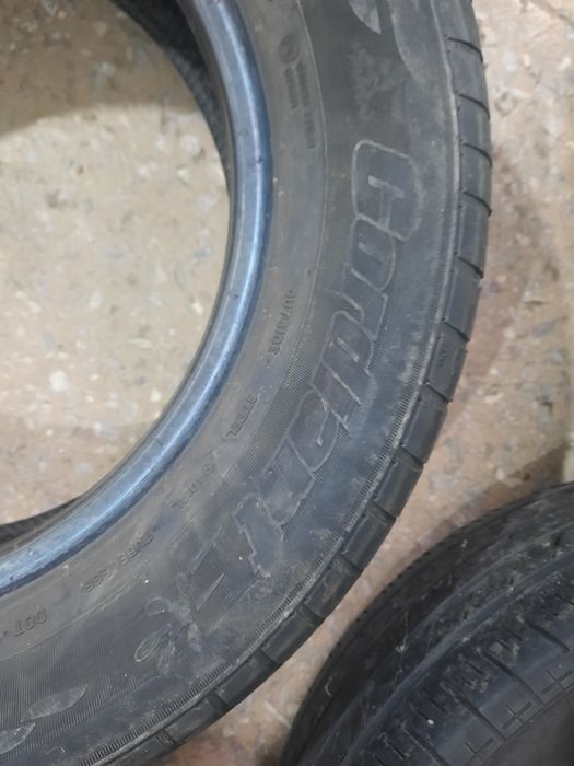 Продам резину 215/65/16