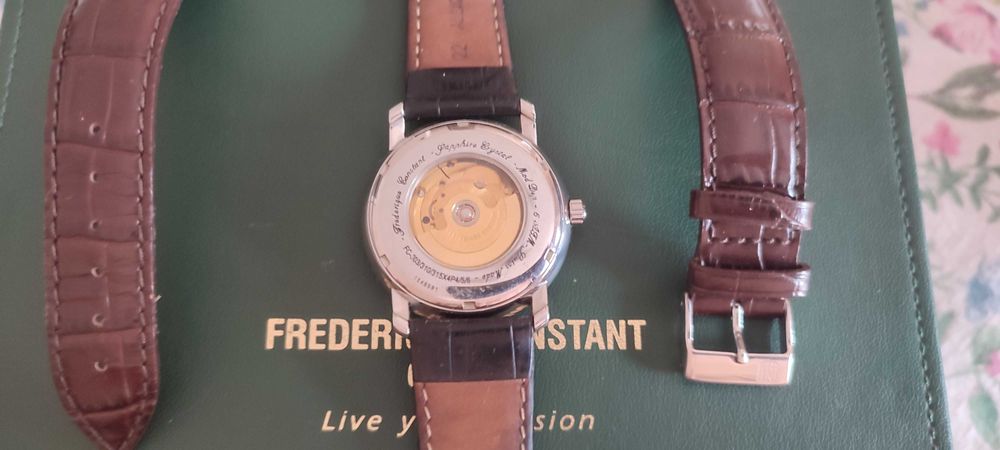 Часовник Frederique Constant