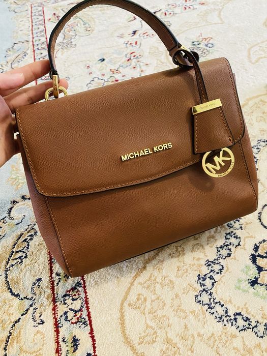 Продам сумку Michael kors оригинал натуральная кожа