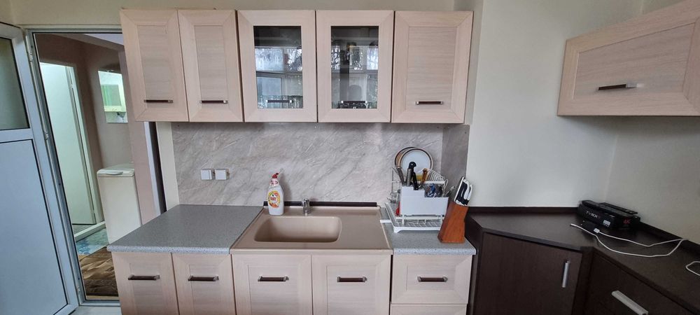 Дава се под наем Двустаен апартамент в Разград, Орел - 56 кв.м за 340 € - Снимка #2