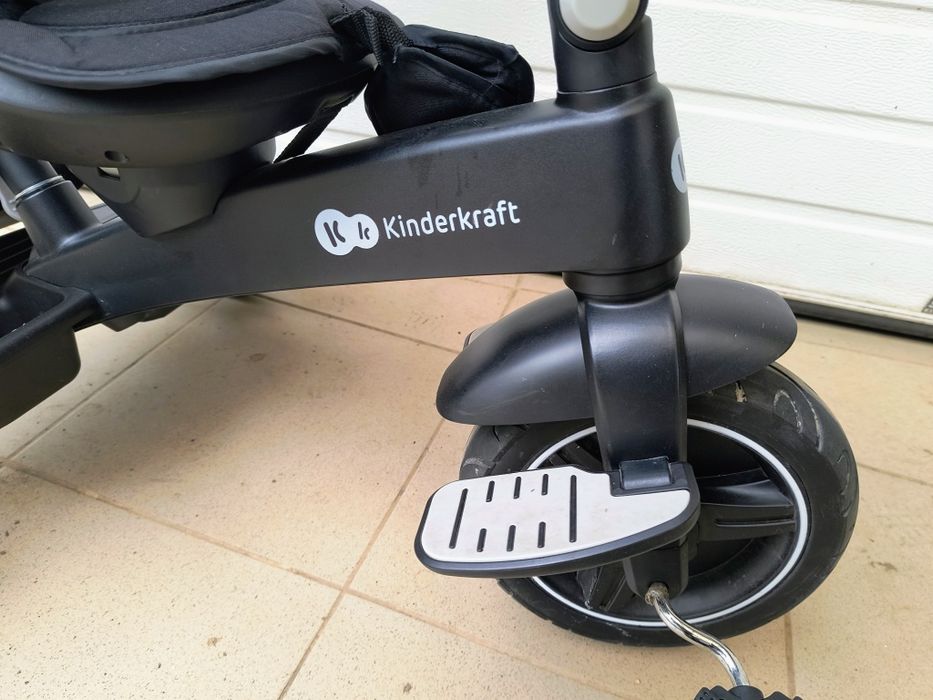Триколка KinderKraft Easytwist