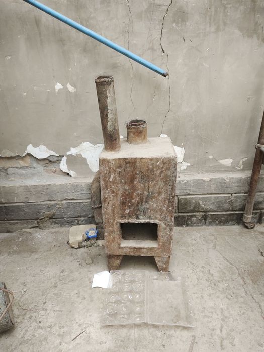 Катёл сотилади нархи 700.000 сўм сал келишибди.Ишчи холатда