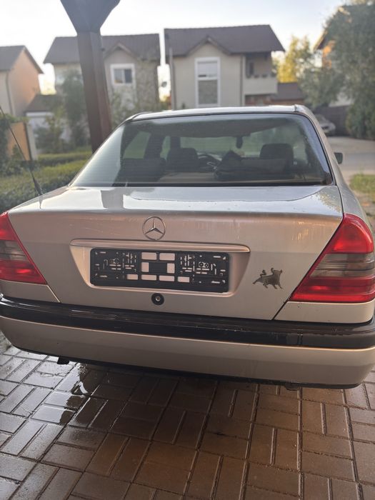 Oldtimer Mercedes Benz C180 de vanzare