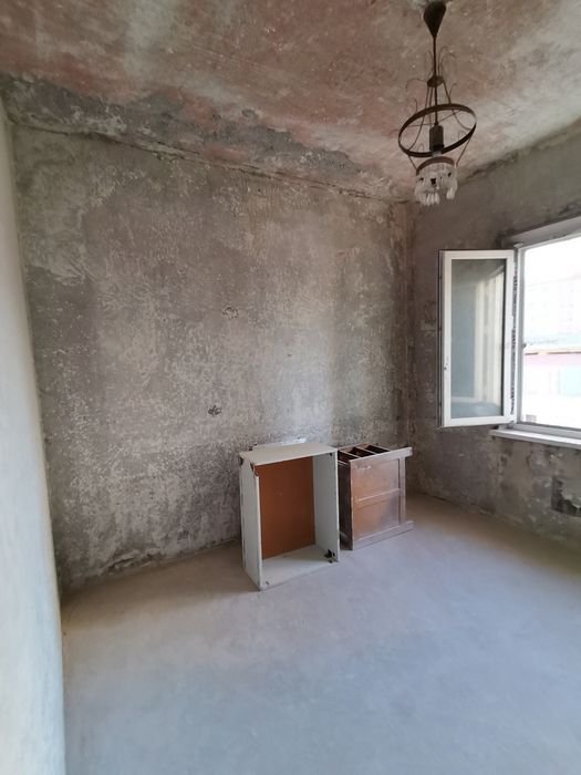 Демонтаж квартир и домов качественно и быстро чистка краски и обой