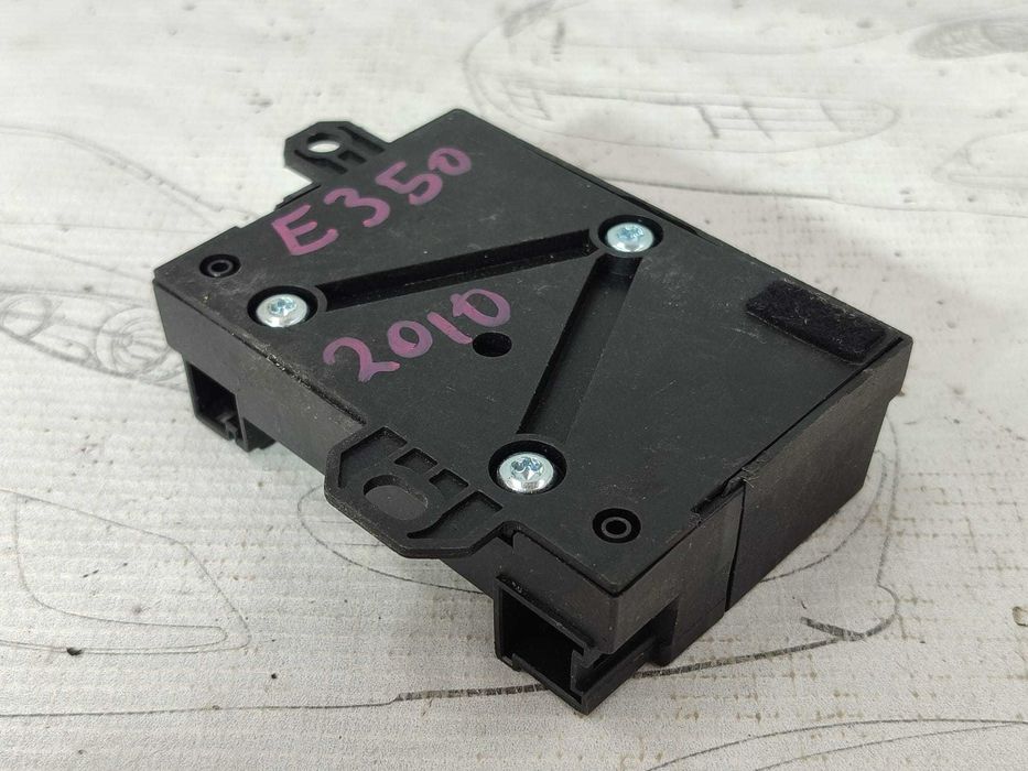 Modul comandă pompă combustibil Mercedes-Benz E W212 COD: A2129000406 2010 / [2009-2016] / (5G3)