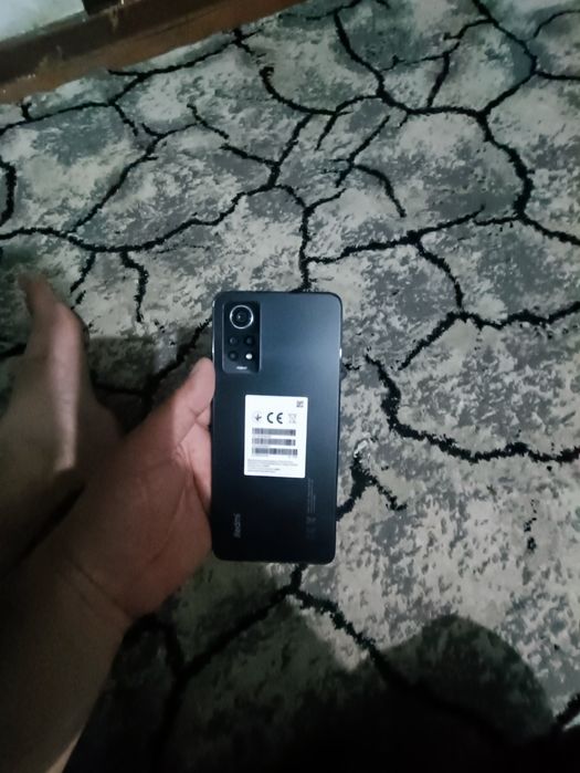 Redmi note 12 pro 8.128 tali ideal.