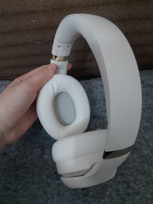 Беспроводные наушники