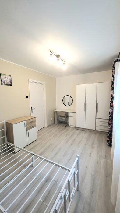 2 camere piața Astra, Renovat